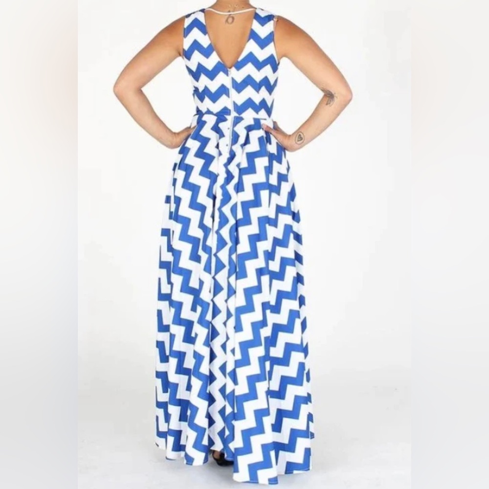 🔥🔥Beach Bluee Maxi🔥🔥 - Picture 3 of 5